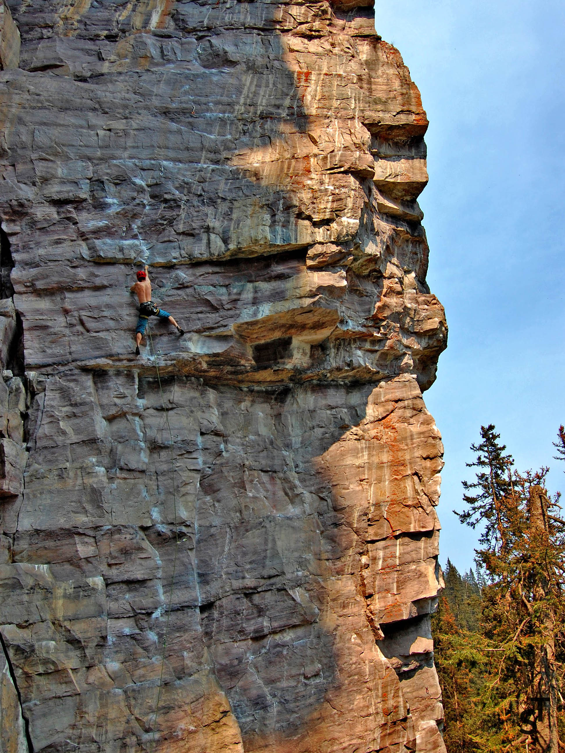 Climbing "Wicked Gravity" in Lake Louis